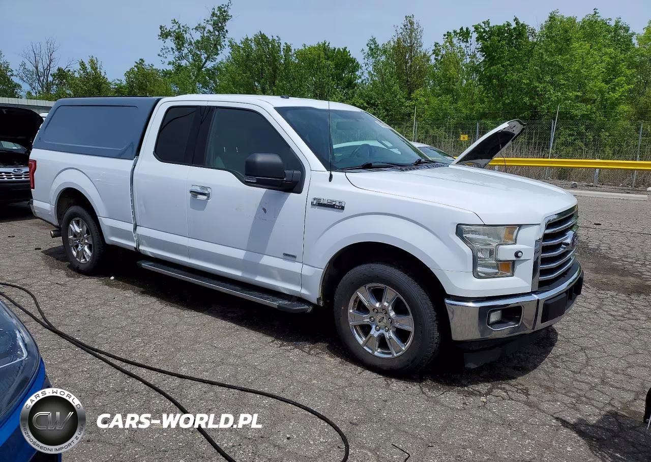 2017 Ford F150 Super Cab VIN:1FTEX1CP7HKC59889 - 4