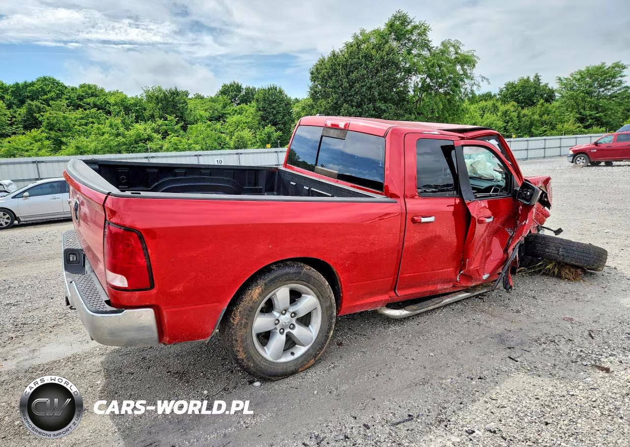 2015 Ram 1500 Slt VIN:1C6RR6GT2FS691892 - 3