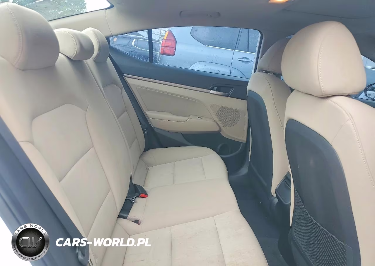 2018 Hyundai Elantra Value Edition VIN:5NPD84LF7JH354104 - 10