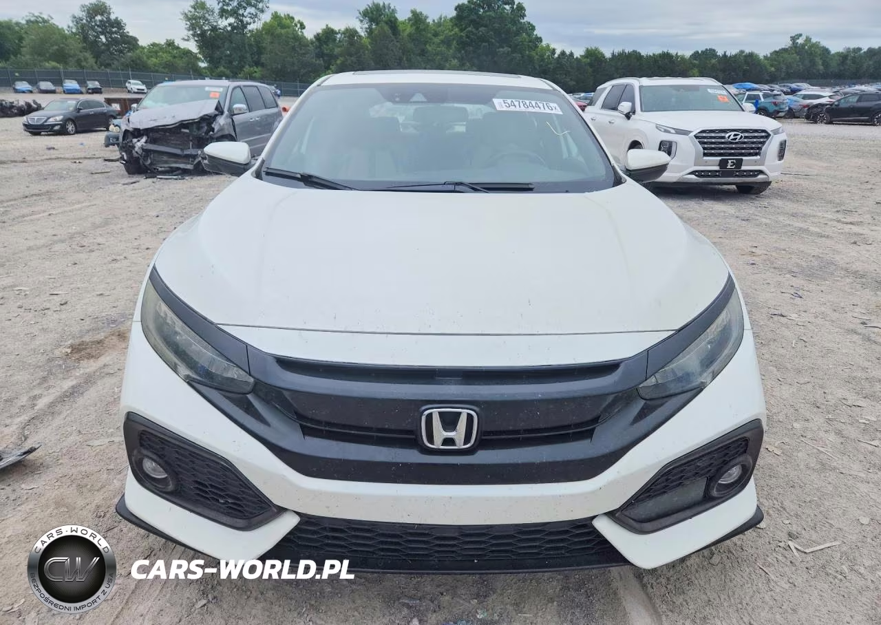 2018 Honda Civic Sport Touring VIN:SHHFK7H90JU219445 - 5