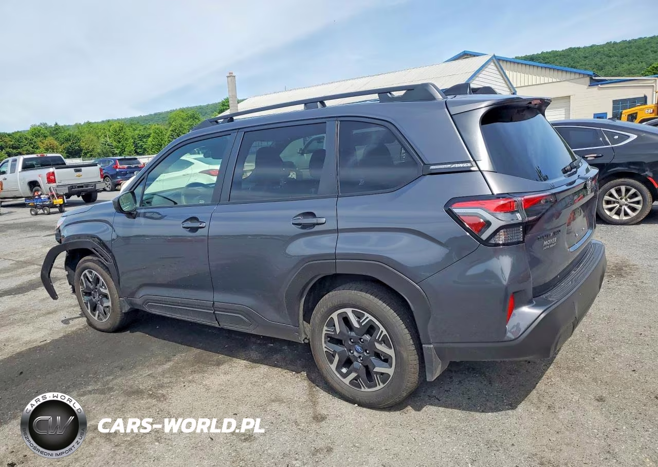2025 Subaru Forester Premium VIN:JF2SLDDC1SH592705 - 2