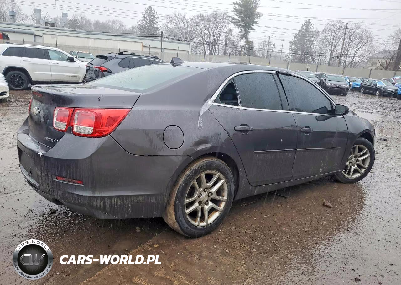 2013 Chevrolet Malibu 1Lt VIN:1G11D5SR2DF266035 - 3
