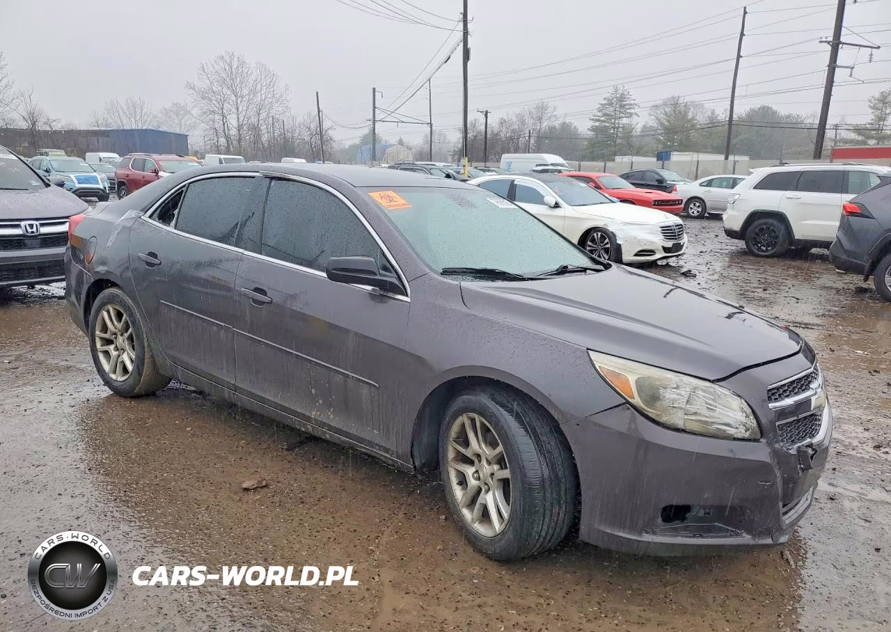 2013 Chevrolet Malibu 1Lt VIN:1G11D5SR2DF266035 - 4