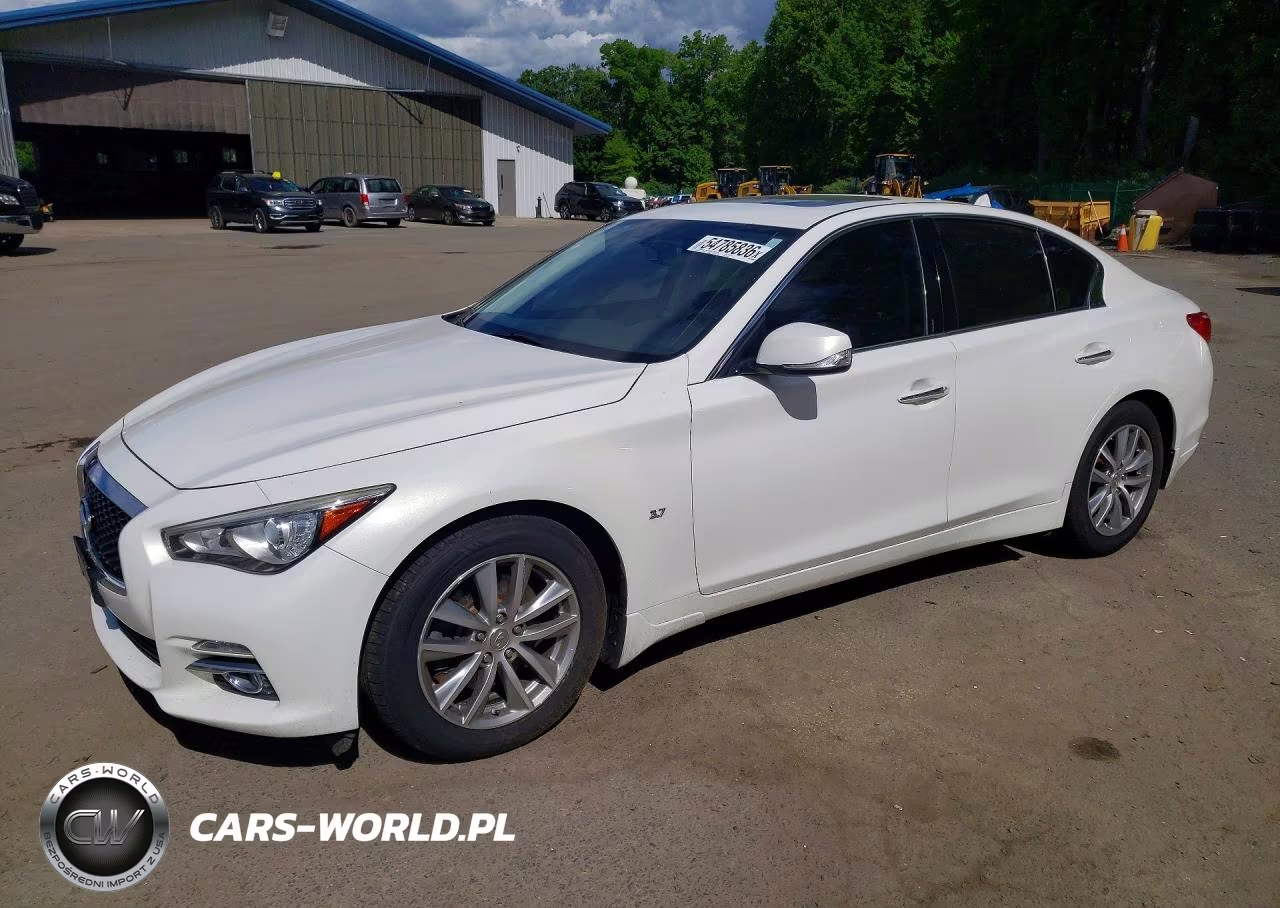 2015 Infiniti Q50 Premium