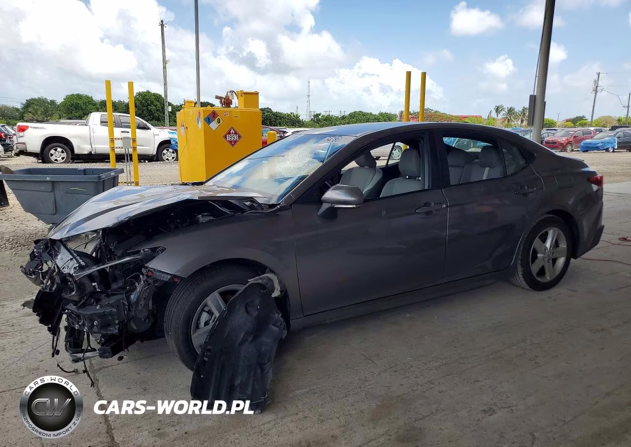 2025 Toyota Camry Se – zdjęcie 1 z 13