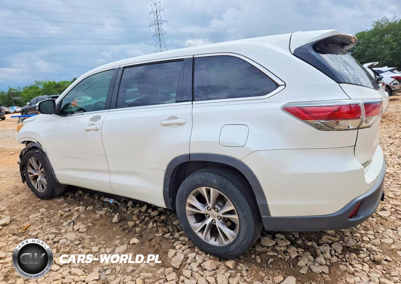 2015 Toyota Highlander Le Plus VIN:5TDZKRFH2FS103381 - 2