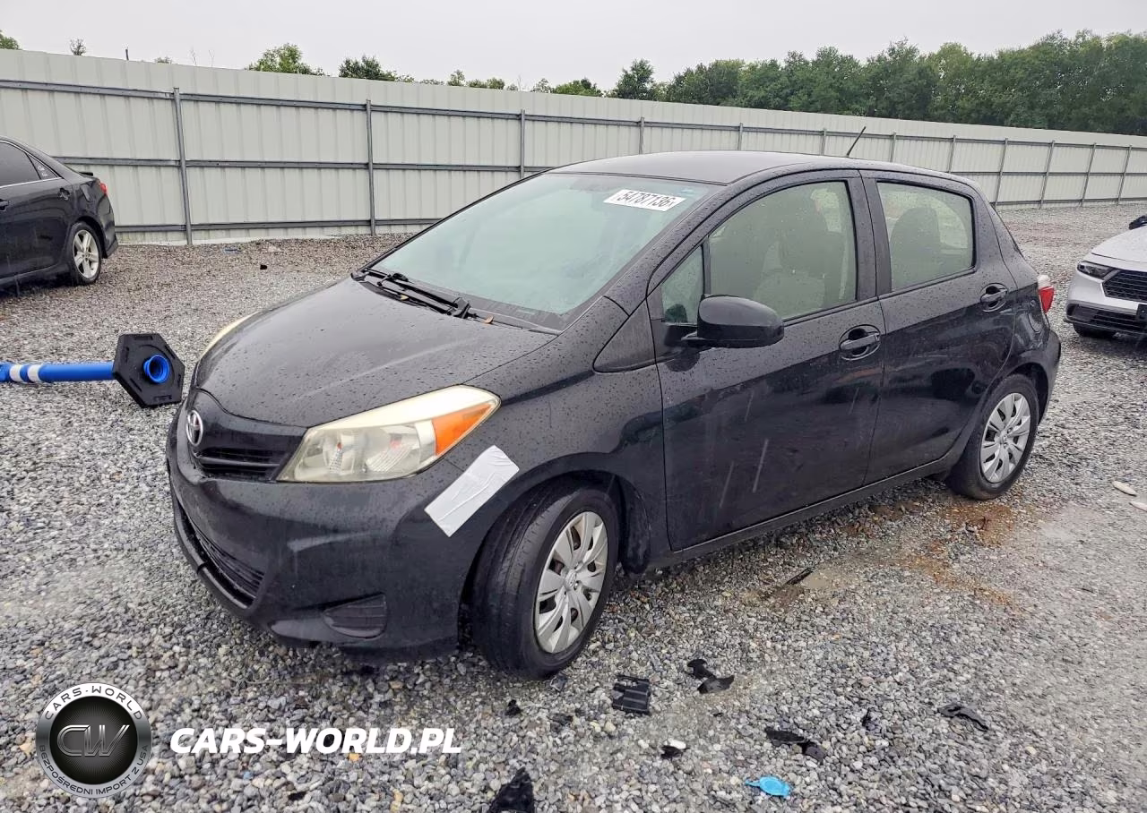 2012 Toyota Yaris 5-Door Le