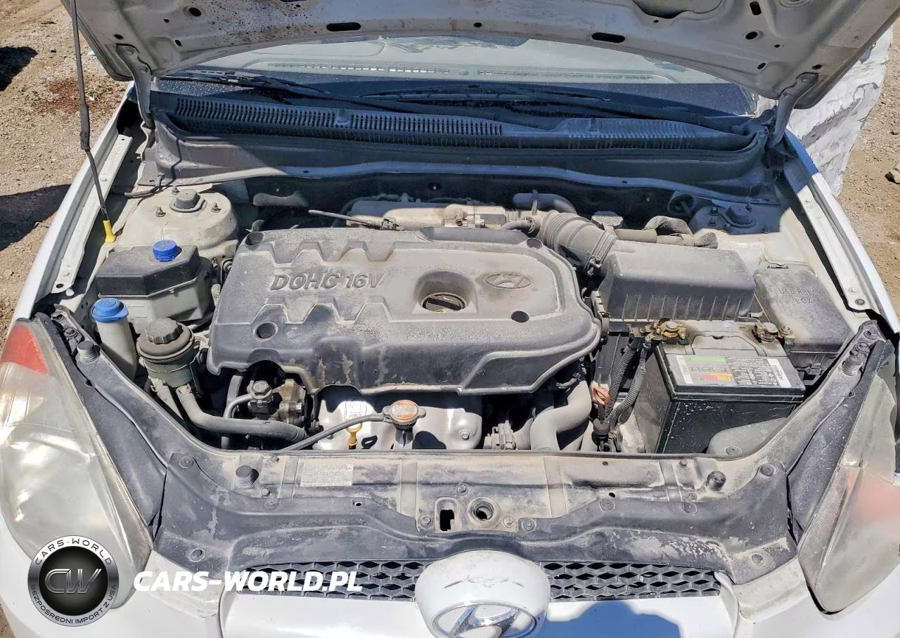 2008 Hyundai Accent Gs VIN:KMHCM36C08U073891 - 12