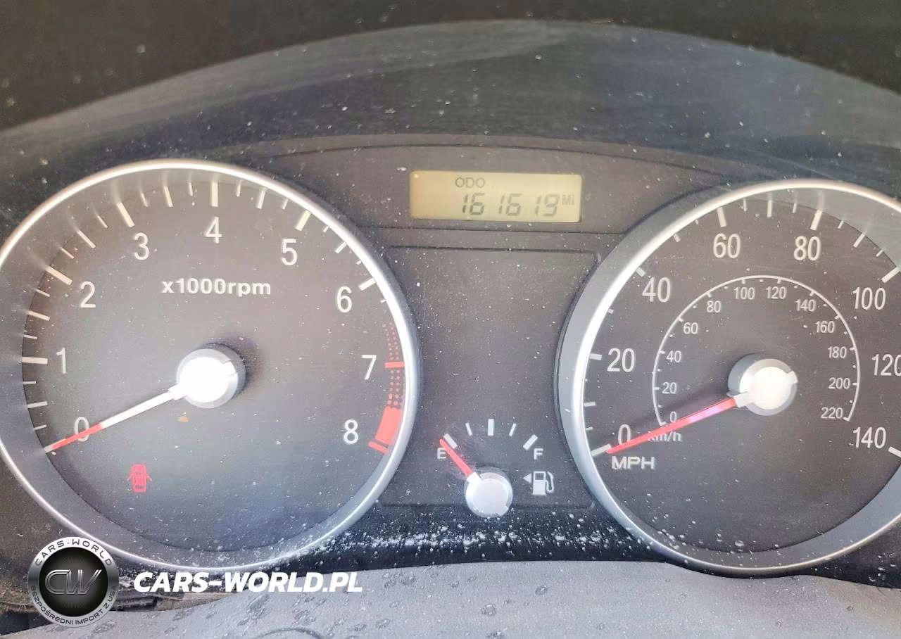2008 Hyundai Accent Gs VIN:KMHCM36C08U073891 - 9
