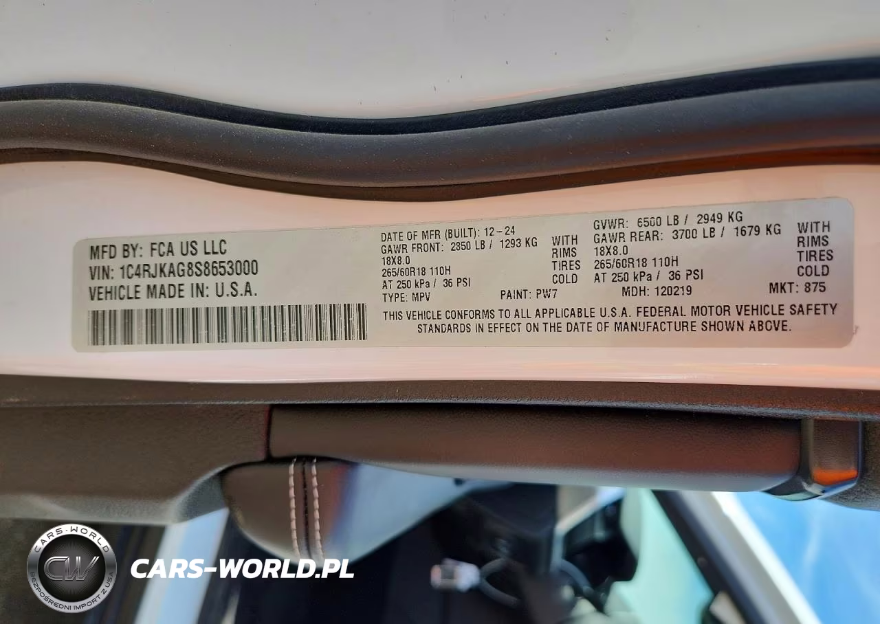 2025 Jeep Grand Cherokee L Laredo VIN:1C4RJKAG8S8653000 - 13