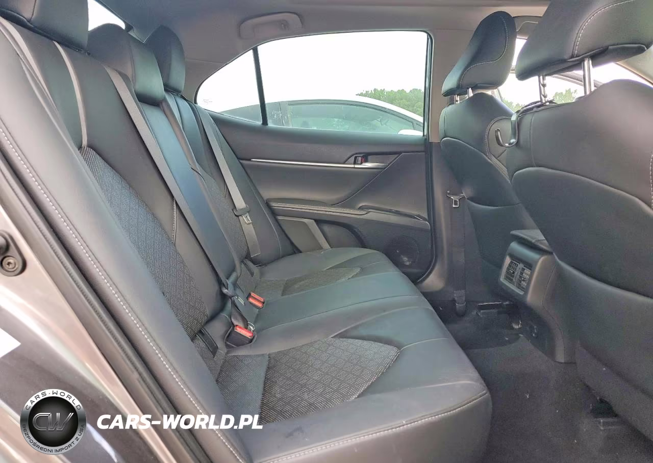 2019 Toyota Camry Xse VIN:4T1B61HKXKU195583 - 10