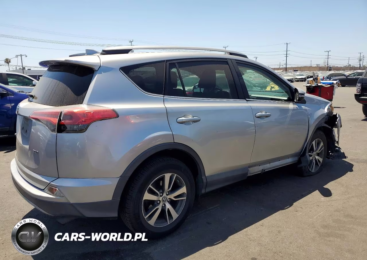 2017 Toyota Rav4 Xle VIN:2T3WFREV5HW368246 - 3