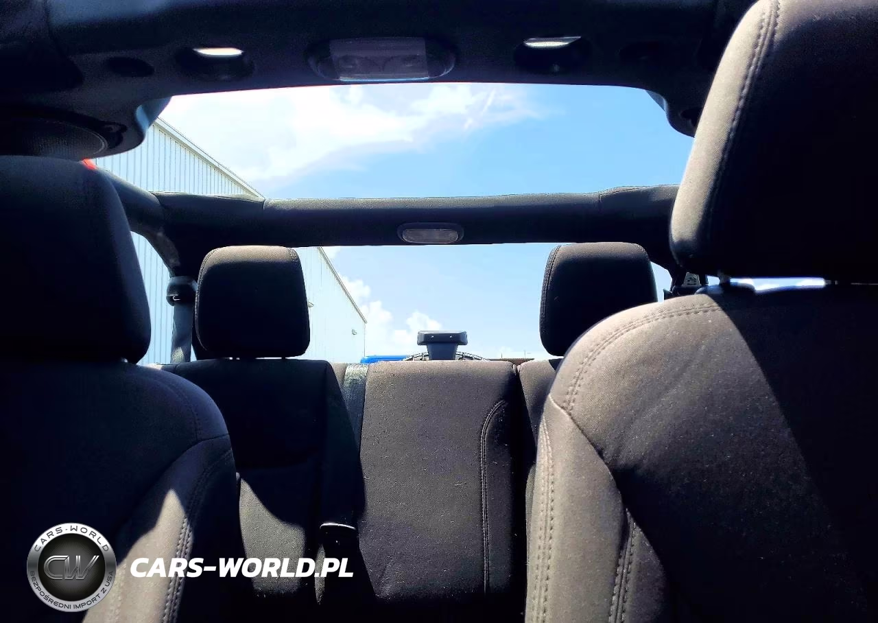 2014 Jeep Wrangler Unlimited Sport VIN:1C4BJWDG6EL269240 - 10