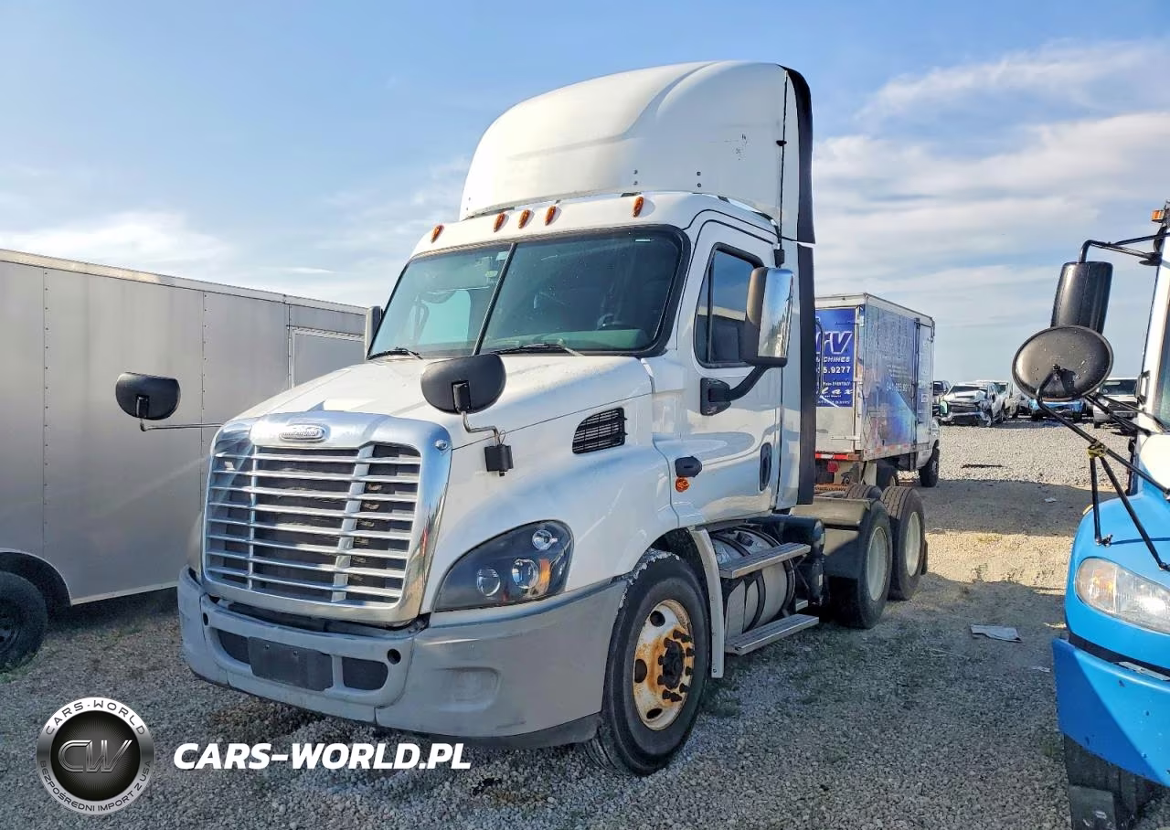 2015 Freightliner Cascadia Semi Truck VIN:1FUJGBDV3FLGE8979 - 2