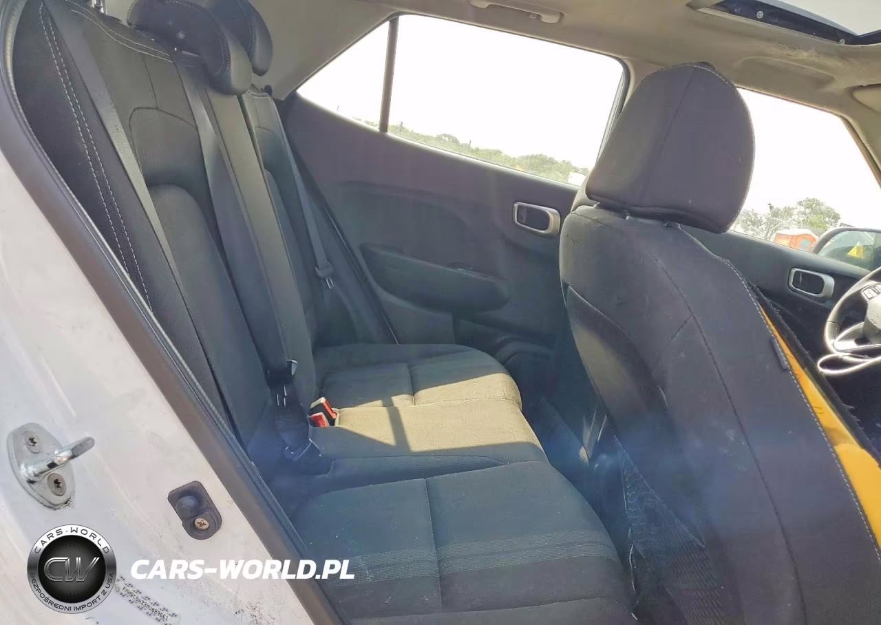 2021 Hyundai Venue Sel VIN:KMHRC8A33MU089661 - 10