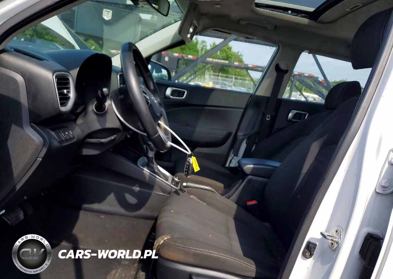 2021 Hyundai Venue Sel VIN:KMHRC8A33MU089661 - 7