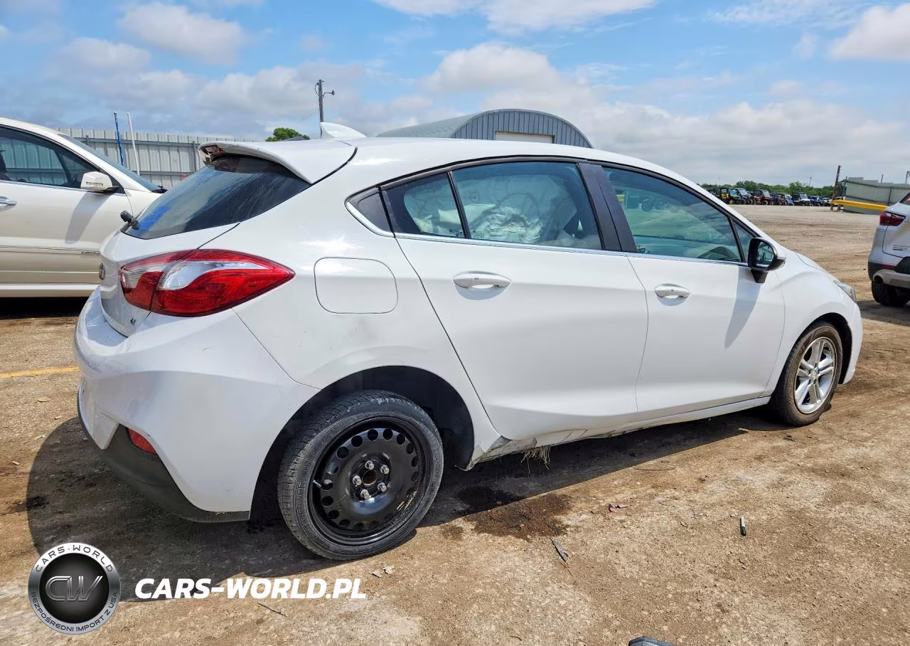 2018 Chevrolet Cruze Lt VIN:3G1BE6SM8JS625875 - 3