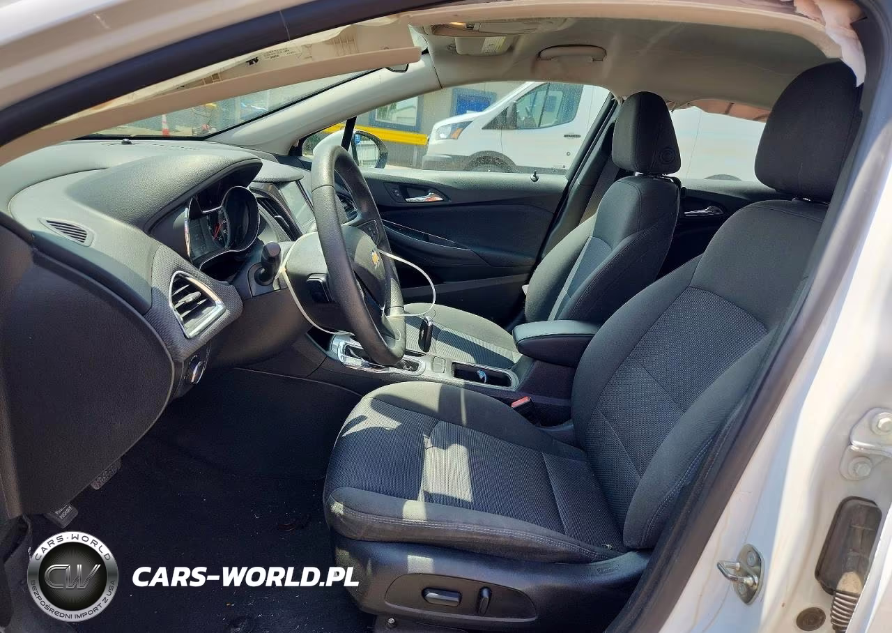 2018 Chevrolet Cruze Lt VIN:3G1BE6SM8JS625875 - 7