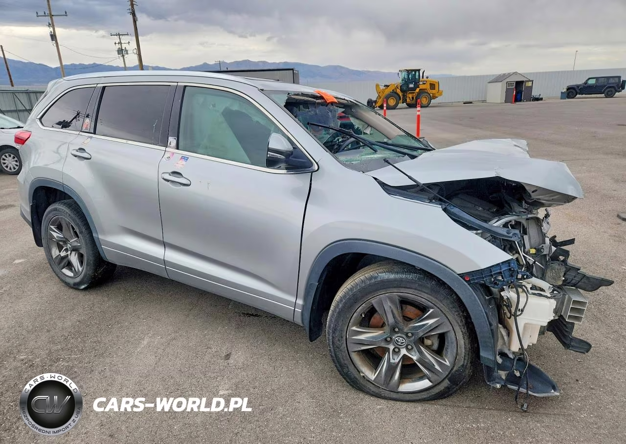 2018 Toyota Highlander Limited Platinum VIN:5TDDZRFH7JS809020 - 4