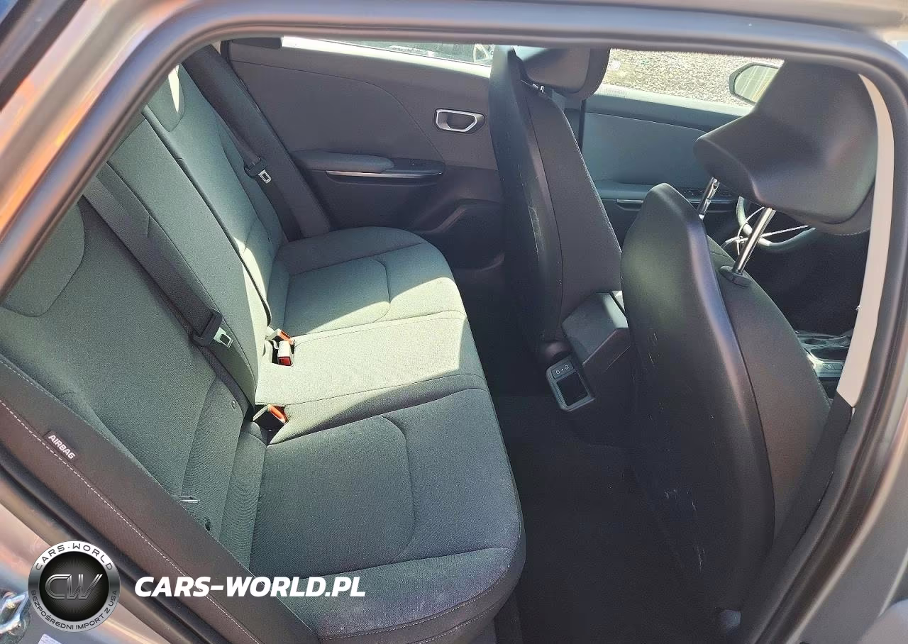 2025 Kia K4 Lxs VIN:3KPFT4DE0SE238102 - 10
