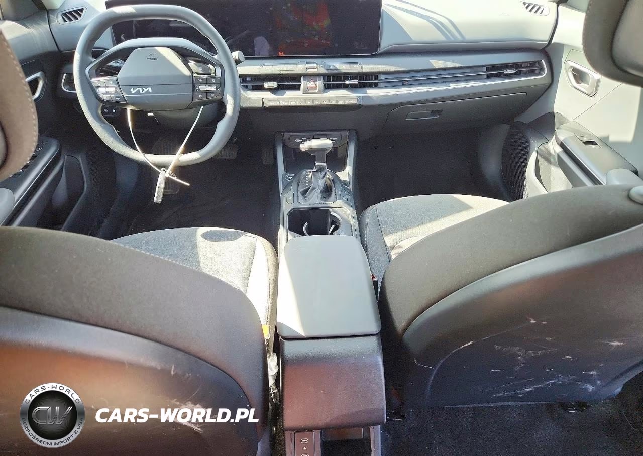 2025 Kia K4 Lxs VIN:3KPFT4DE0SE238102 - 8