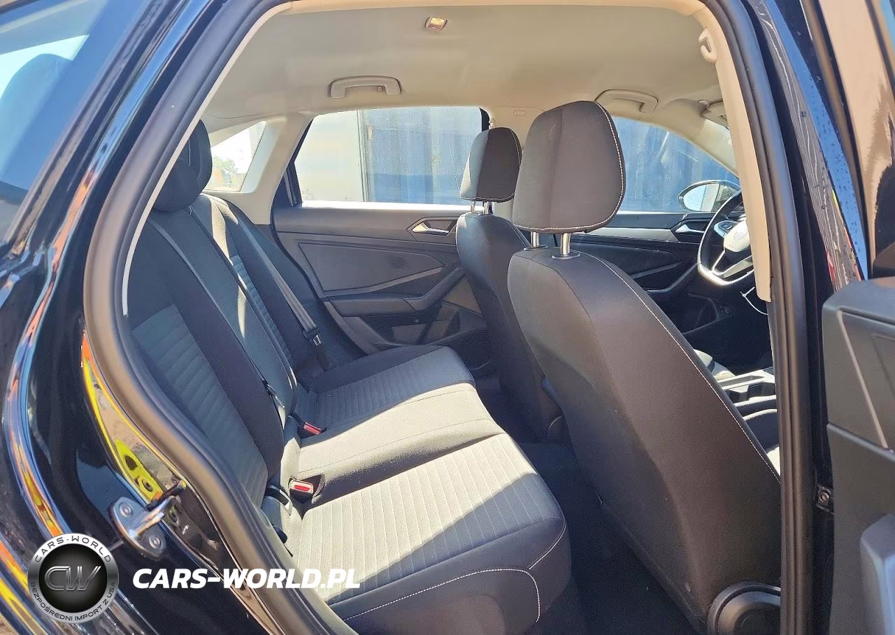 2024 Volkswagen Jetta S VIN:3VW5M7BU8RM088113 - 10