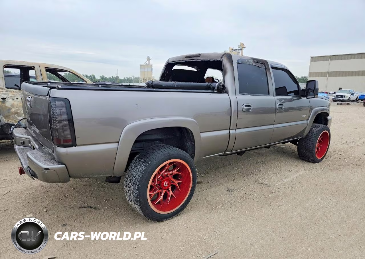 2006 Chevrolet Silverado K2500 Heavy Duty VIN:1GCHK23D96F150976 - 3