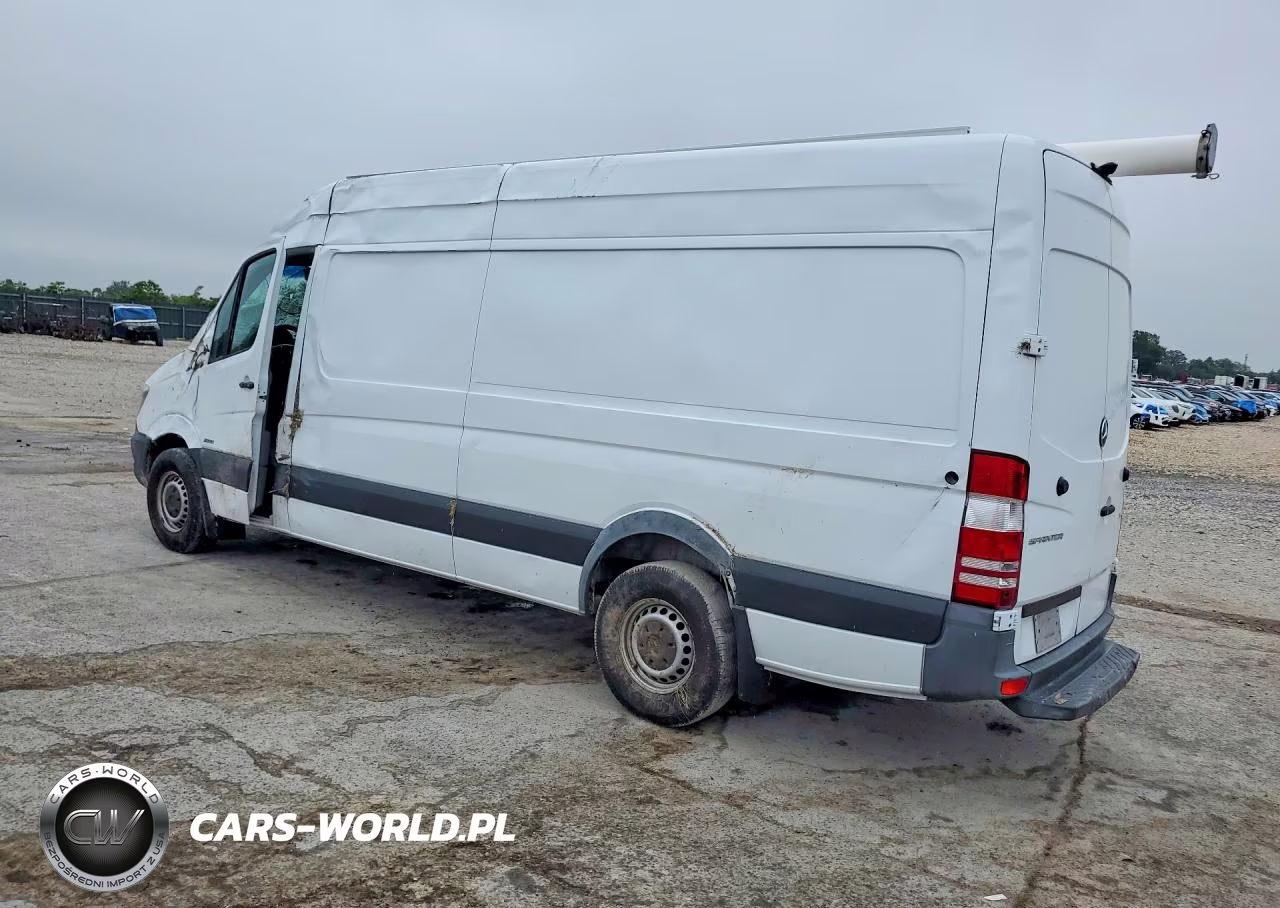 2015 Mercedes Benz Sprinter 2500 Delivery Van VIN:WD3PE8DC3FP111087 - 2