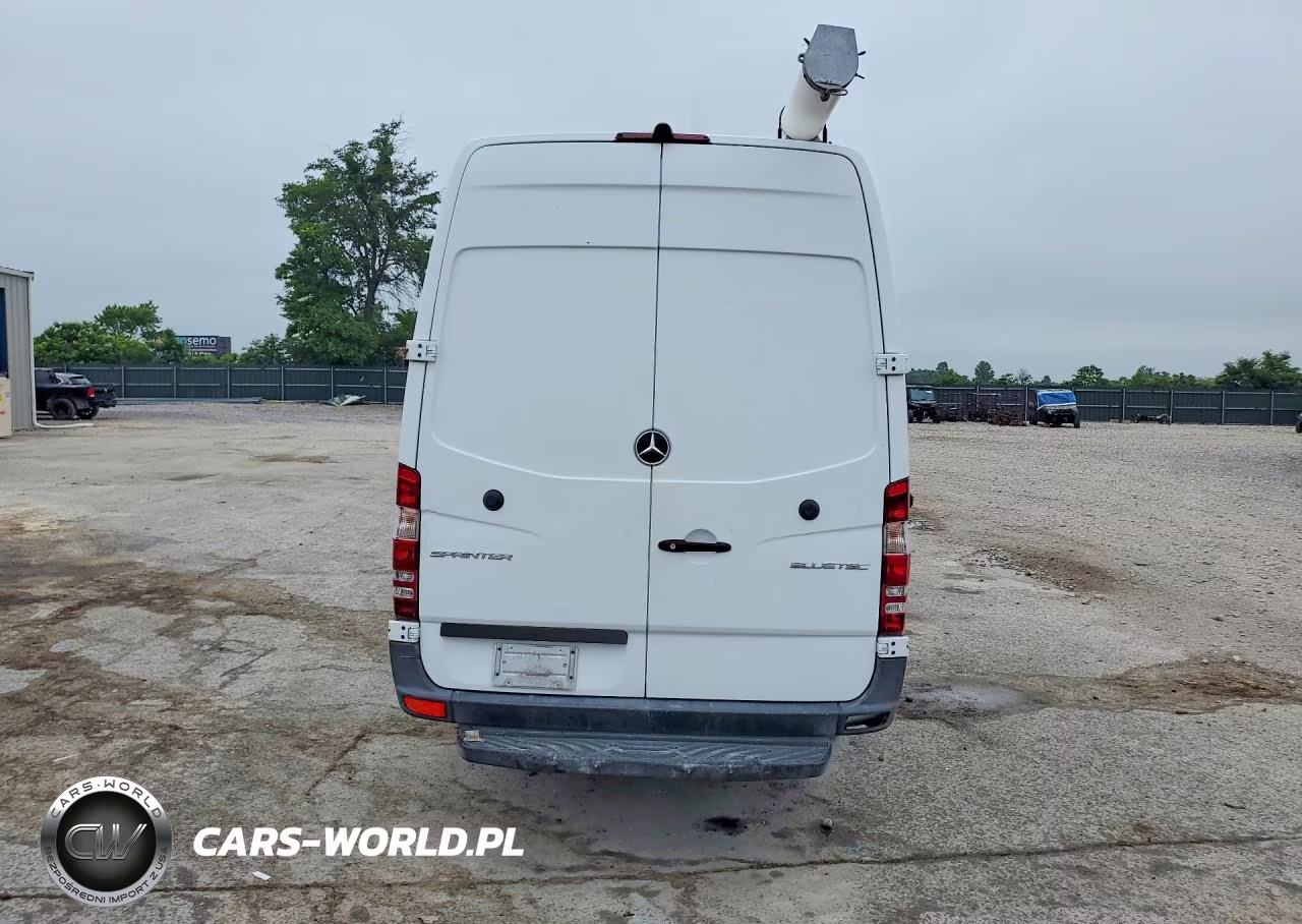2015 Mercedes Benz Sprinter 2500 Delivery Van VIN:WD3PE8DC3FP111087 - 6