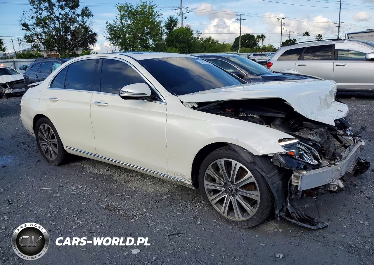 2018 Mercedes-Benz E 300 VIN:WDDZF4JB0JA381377 - 4