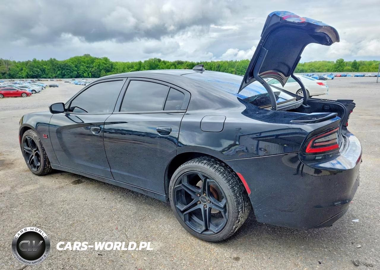 2018 Dodge Charger R VIN:2C3CDXCT2JH162424 - 2