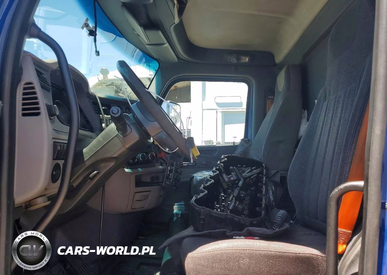 2017 Peterbilt 579 Fuel Truck VIN:1NPBLP9X2HD368928 - 5