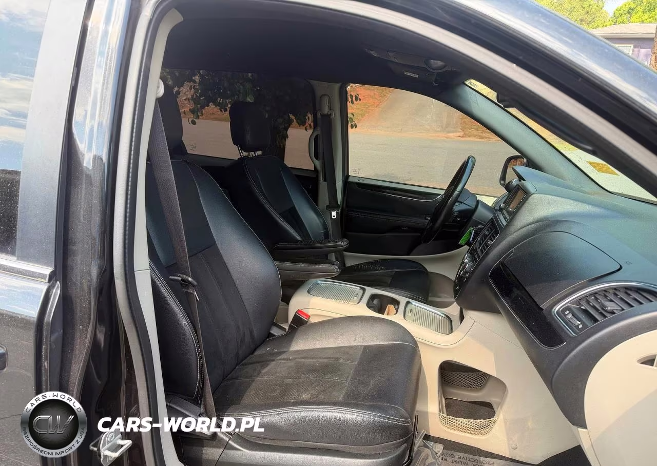 2018 Dodge Grand Caravan Sxt VIN:2C4RDGCG1JR207498 - 5