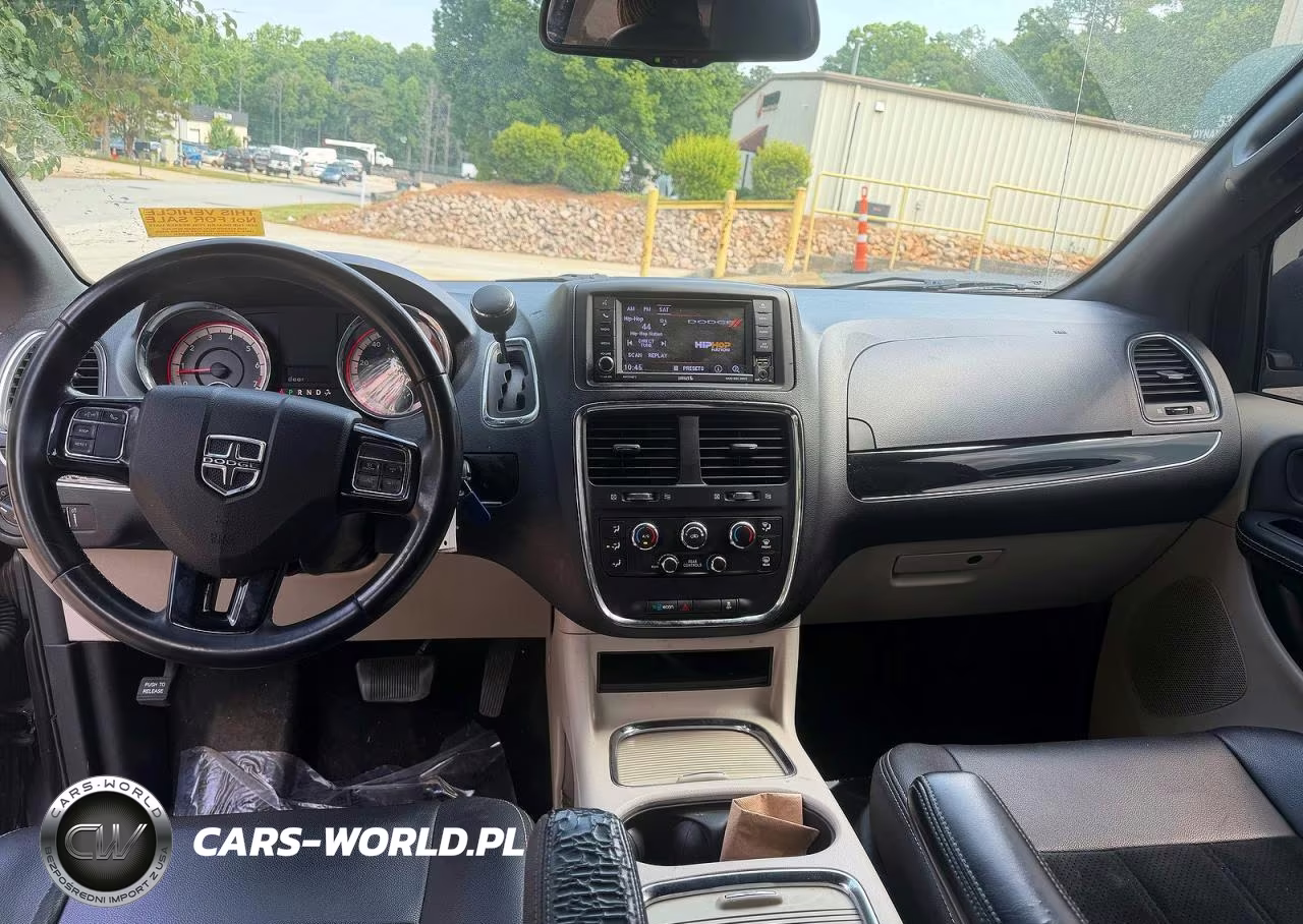 2018 Dodge Grand Caravan Sxt VIN:2C4RDGCG1JR207498 - 9