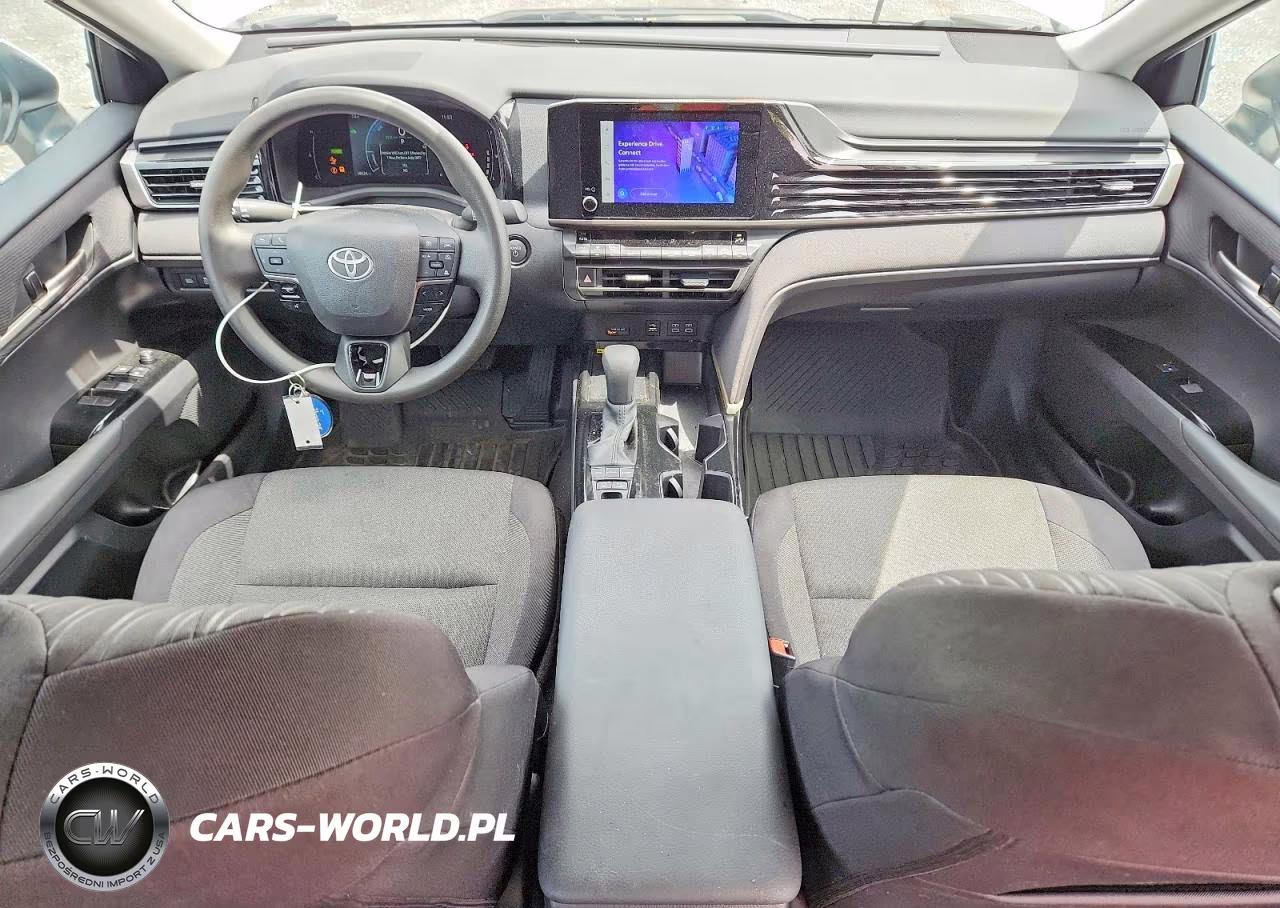 2025 Toyota Camry Le VIN:4T1DAACK1SU145623 - 8