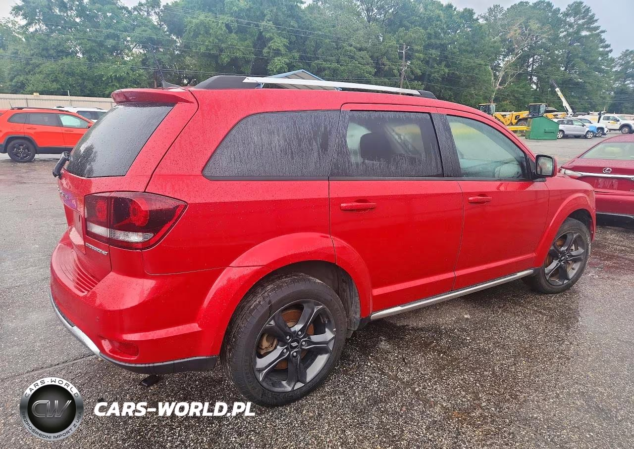 2020 Dodge Journey Crossroad VIN:3C4PDCGB9LT271402 - 3