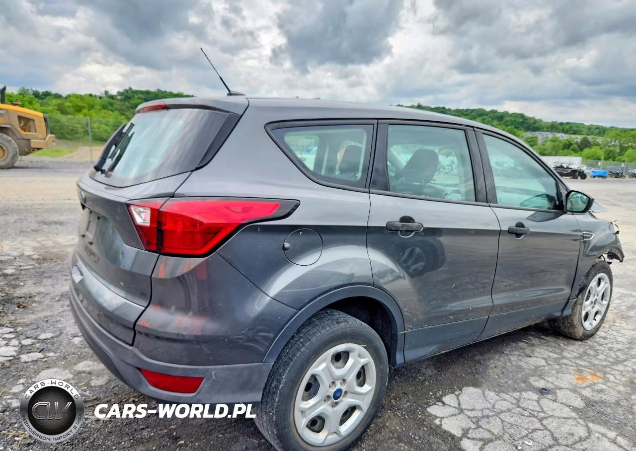 2019 Ford Escape S VIN:1FMCU0F78KUA90799 - 3