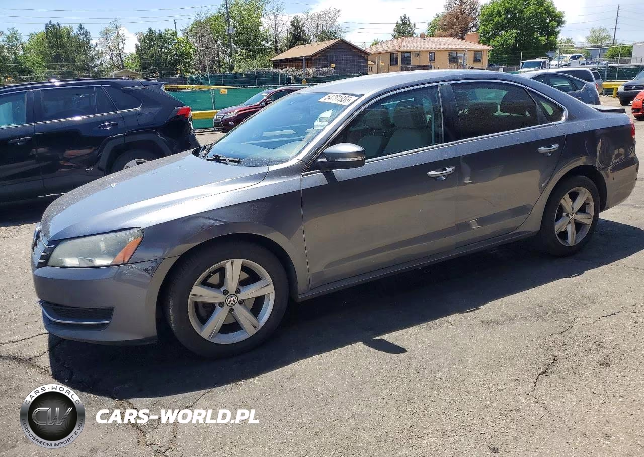 2013 Volkswagen Passat Se VIN:1VWBP7A32DC114704 - 1