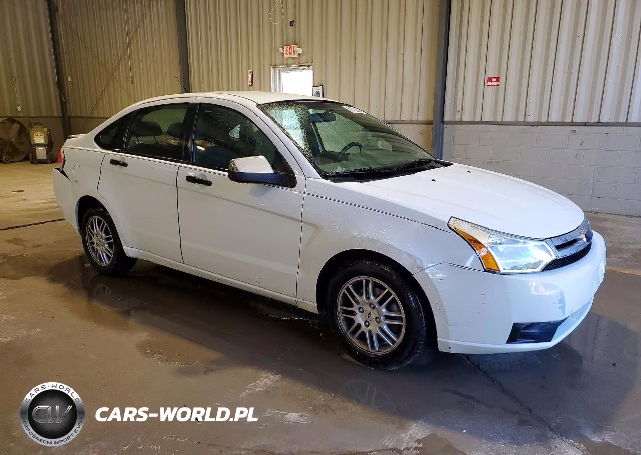 2010 Ford Focus Se VIN:1FAHP3FN8AW206996 - 4