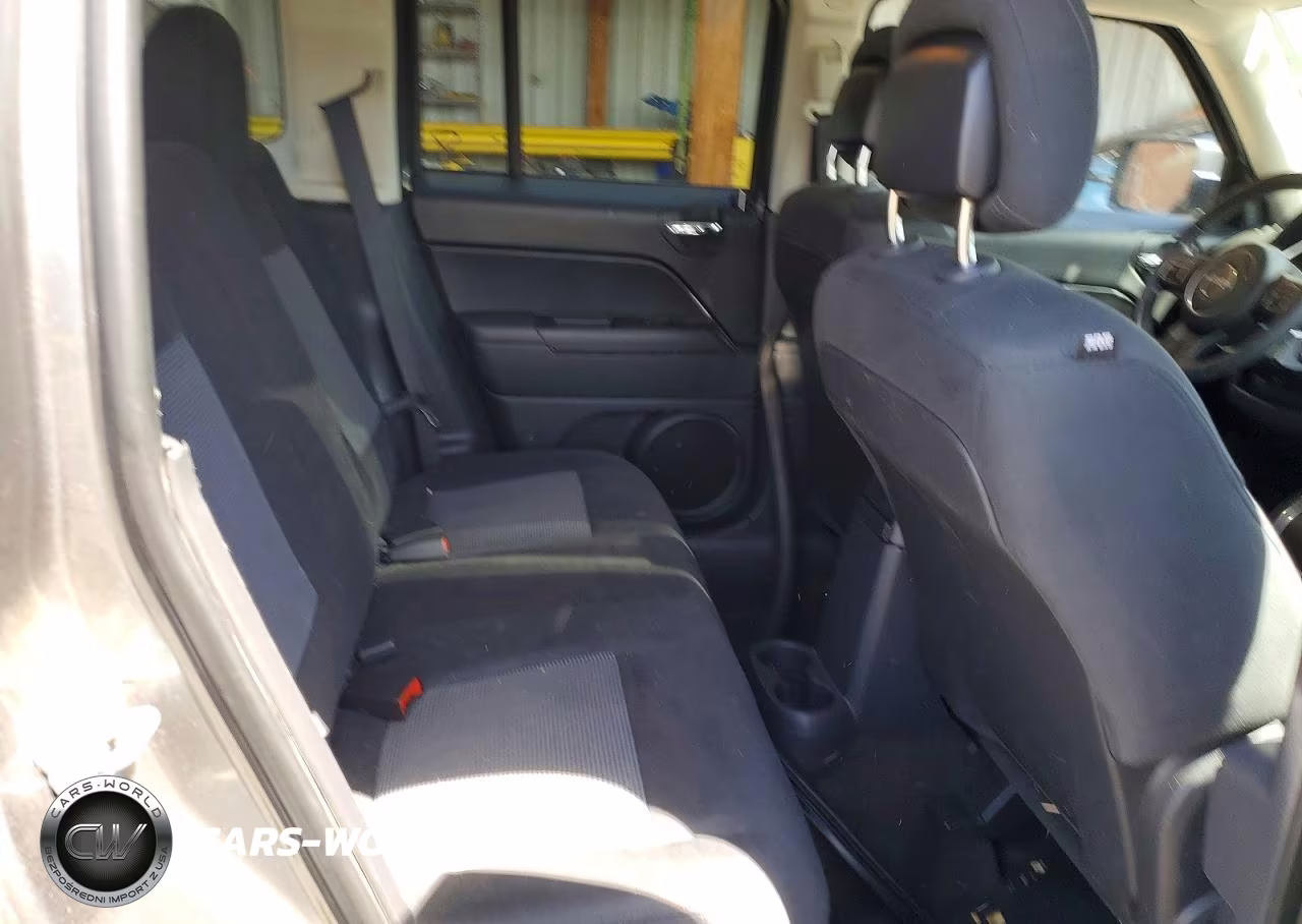2014 Jeep Patriot Latitude VIN:1C4NJRFB1ED588345 - 10