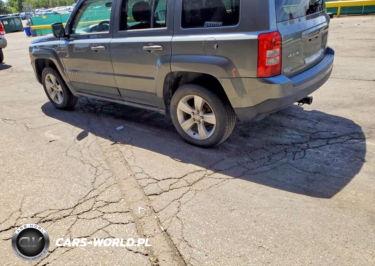2014 Jeep Patriot Latitude VIN:1C4NJRFB1ED588345 - 2