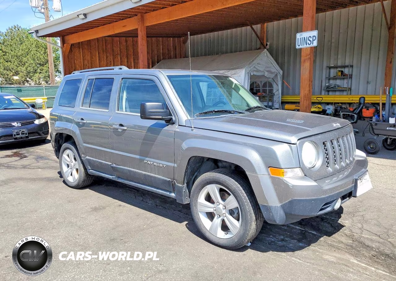 2014 Jeep Patriot Latitude VIN:1C4NJRFB1ED588345 - 4
