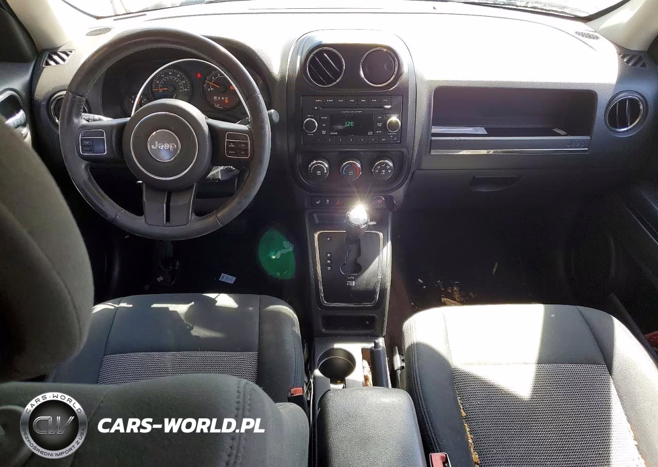 2014 Jeep Patriot Latitude VIN:1C4NJRFB1ED588345 - 8