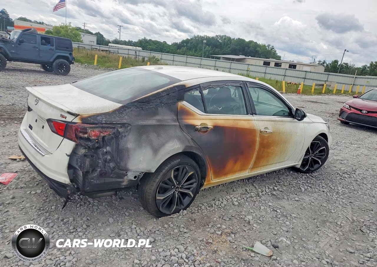2023 Nissan Altima Sr VIN:1N4BL4CV2PN315898 - 3