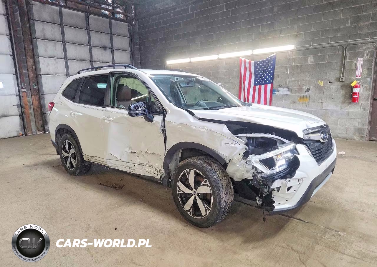 2020 Subaru Forester Touring VIN:JF2SKAXC5LH505418 - 4