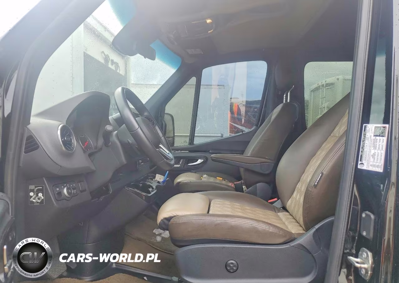 2024 Mercedes Benz Sprinter 2500 VIN:W1W4NBVY1RT171207 - 7