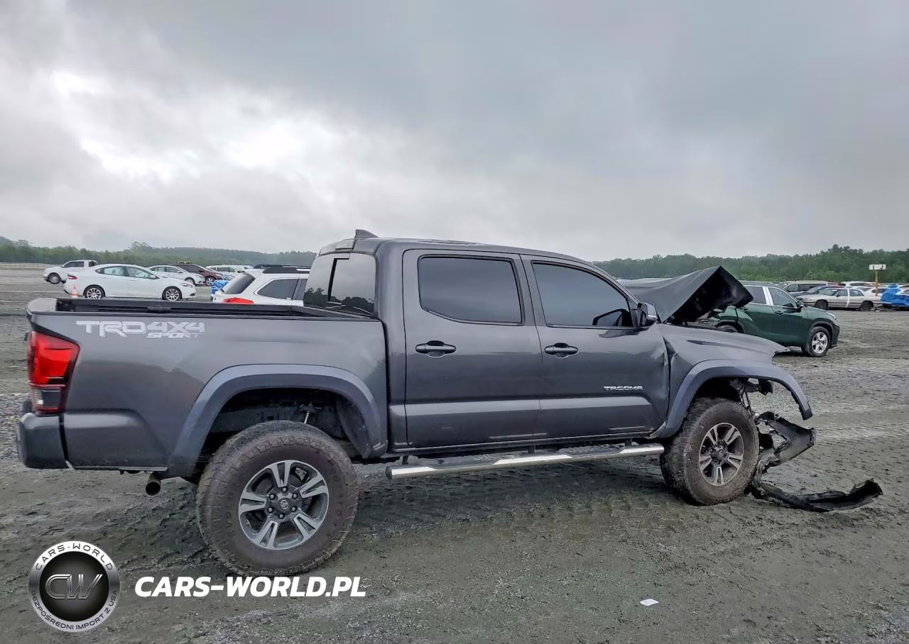 2018 Toyota Tacoma Trd Sport VIN:3TMCZ5AN9JM125510 - 3