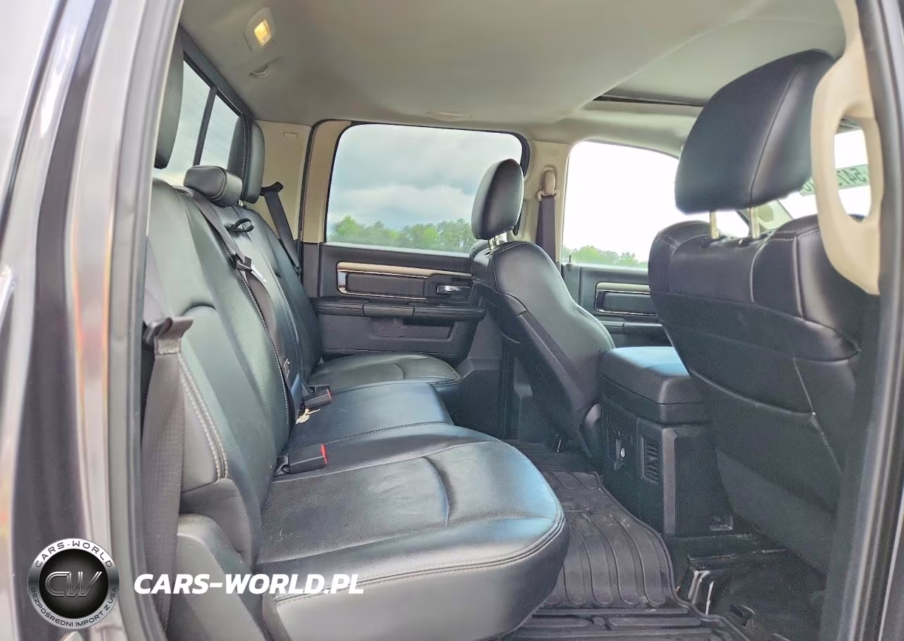 2017 Ram 1500 Sport VIN:1C6RR7MT3HS614753 - 10