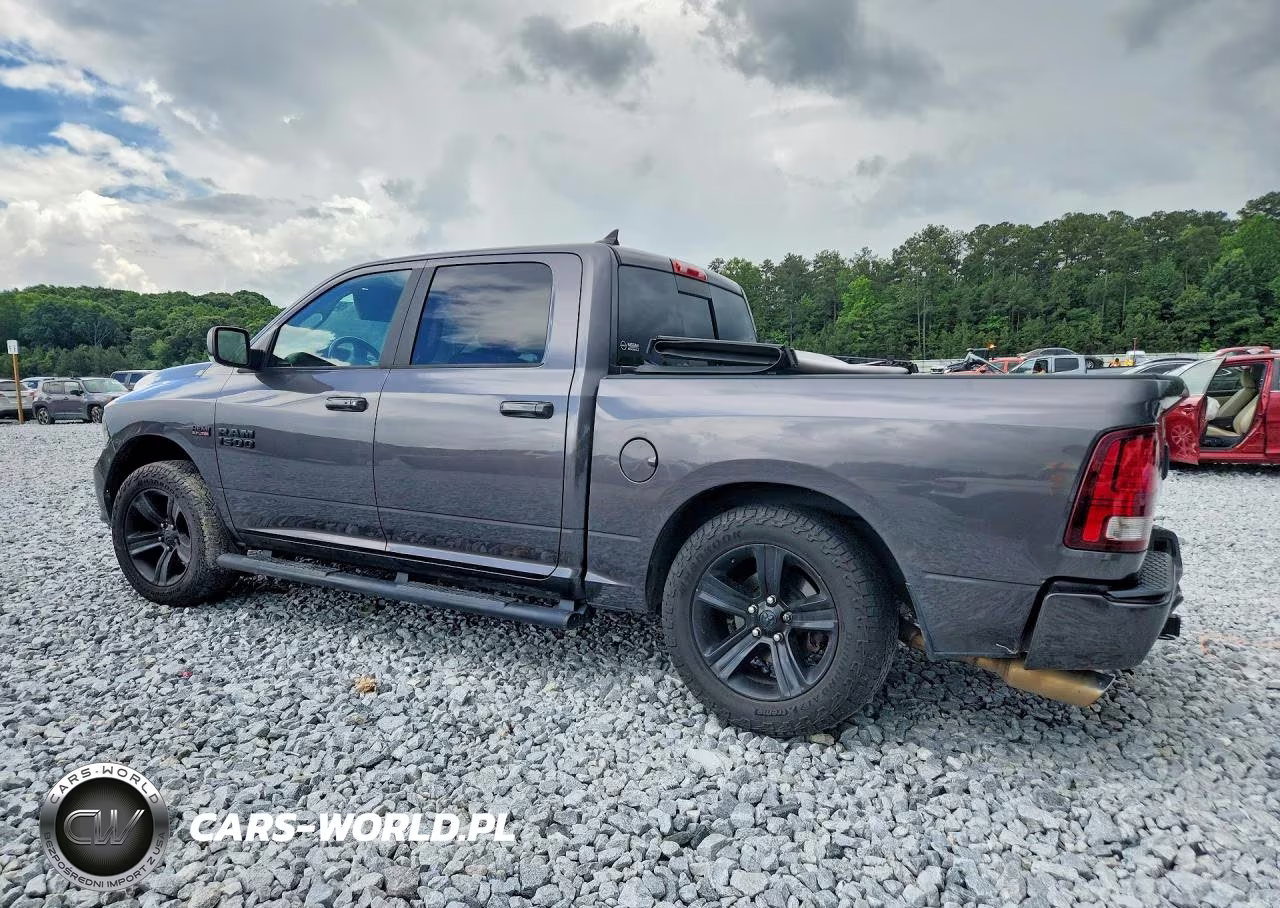 2017 Ram 1500 Sport VIN:1C6RR7MT3HS614753 - 2