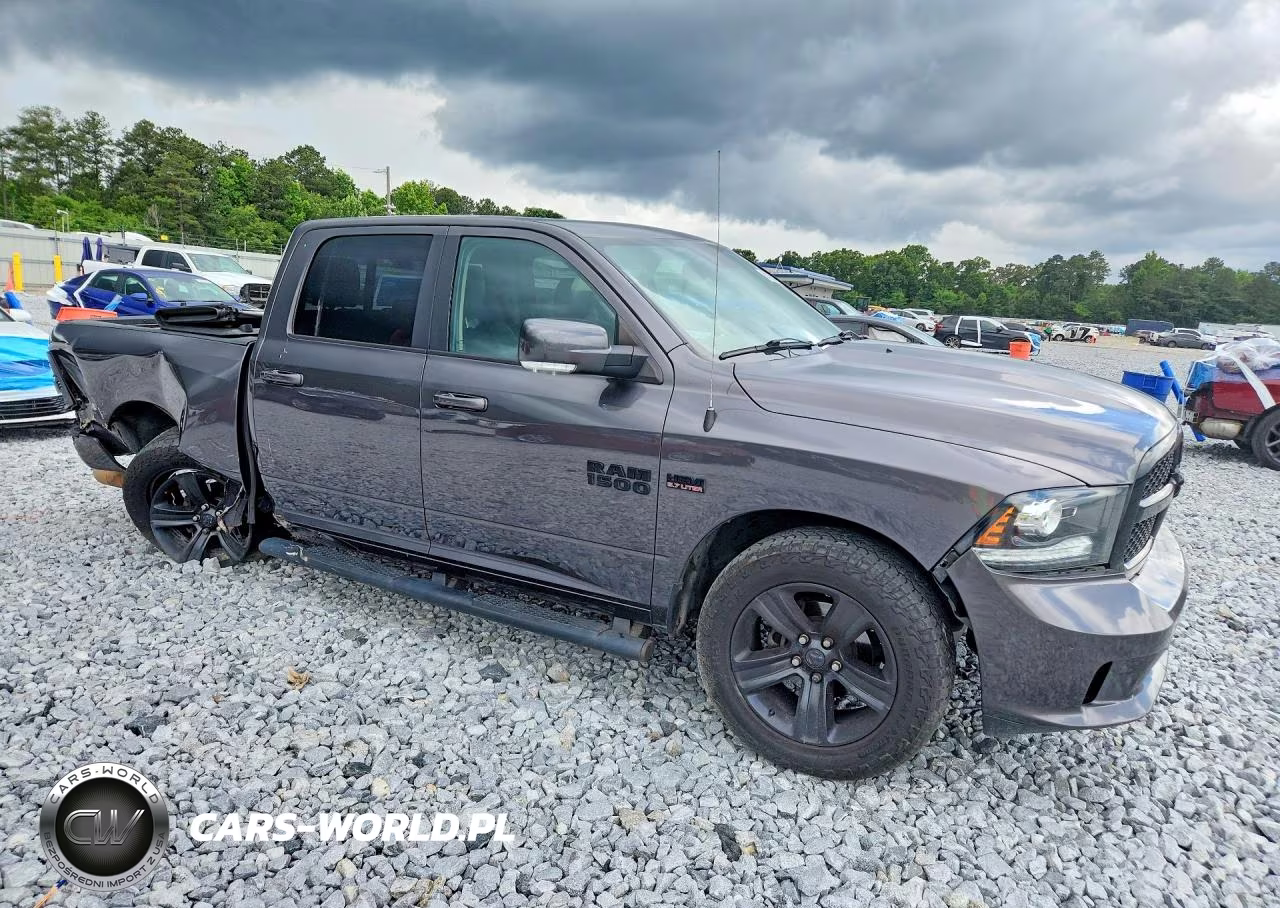 2017 Ram 1500 Sport VIN:1C6RR7MT3HS614753 - 4